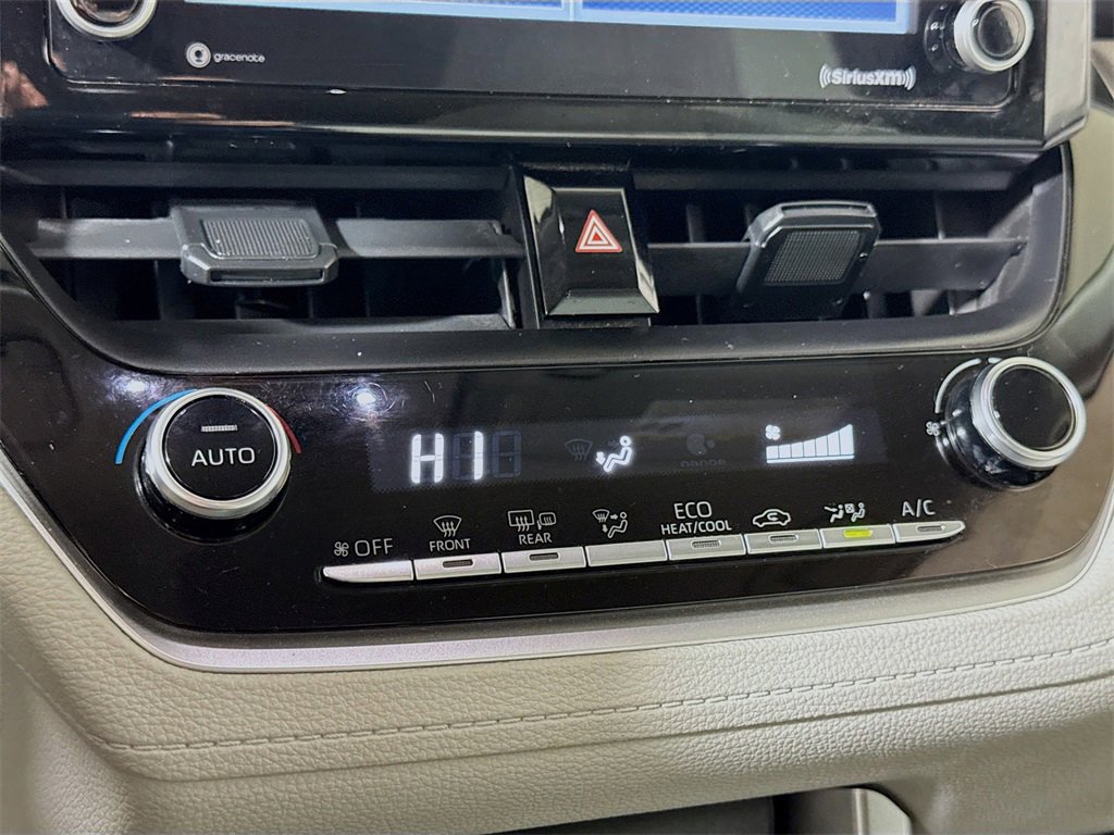 Used 2022 Toyota Corolla Cross LE image 14