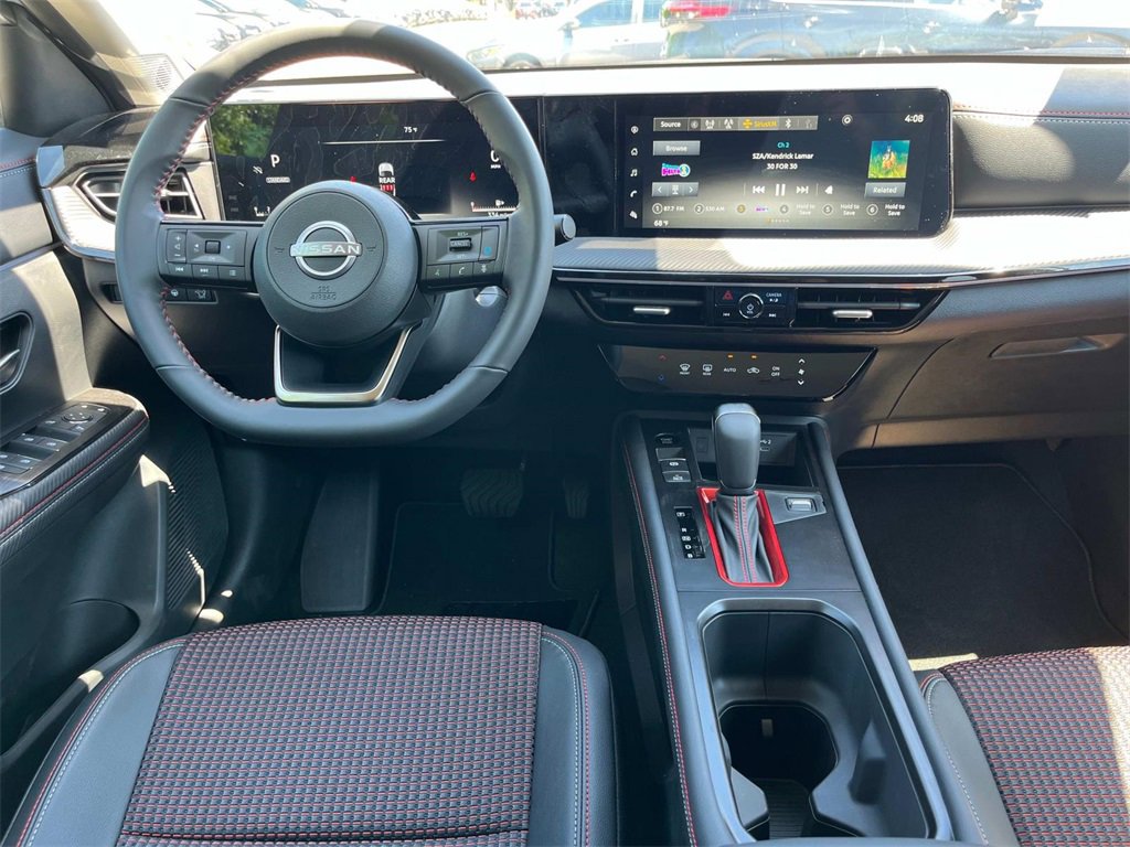 New 2025 Nissan Kicks SR image 13