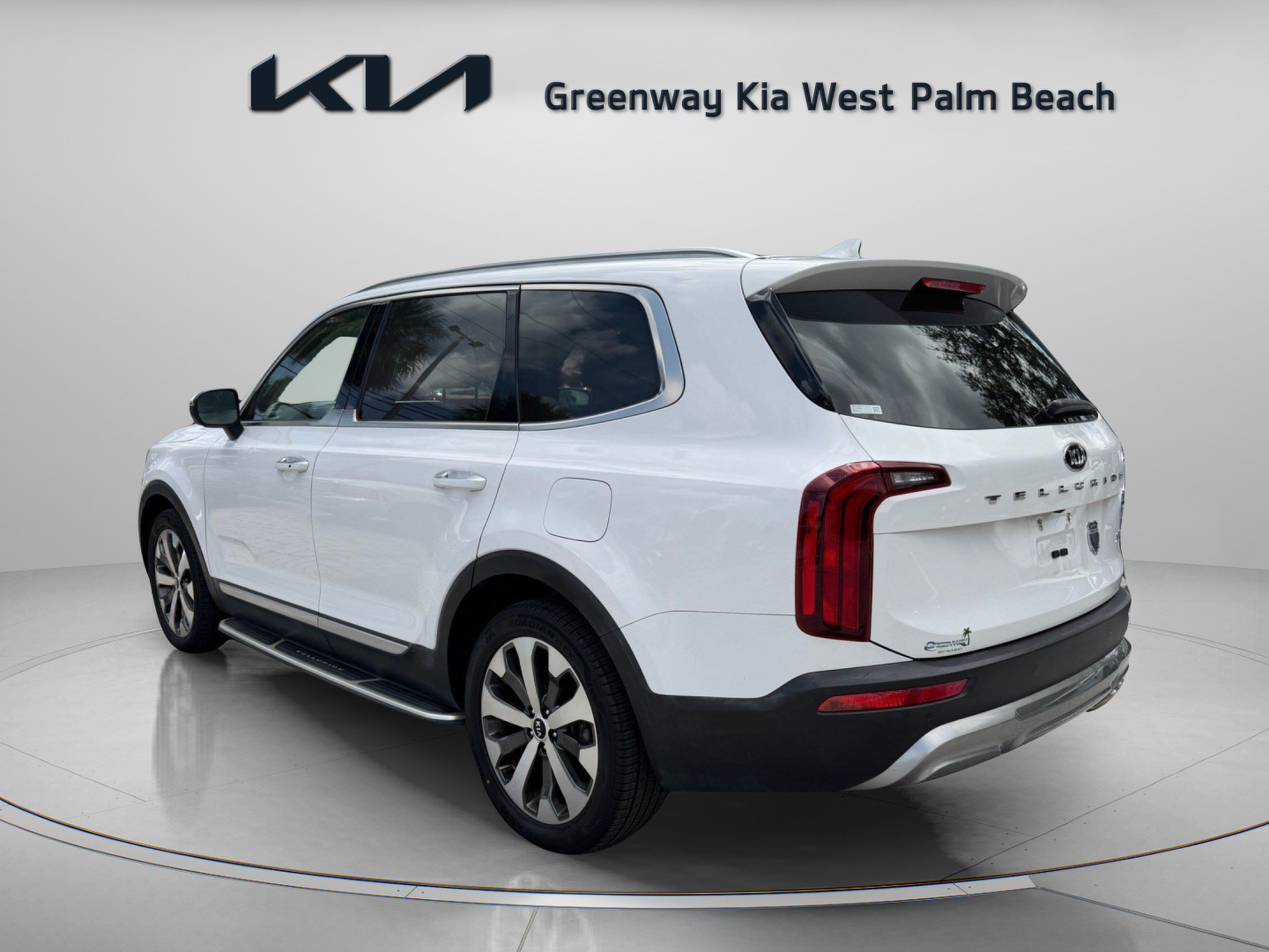 Used 2021 Kia Telluride S FWD image 5
