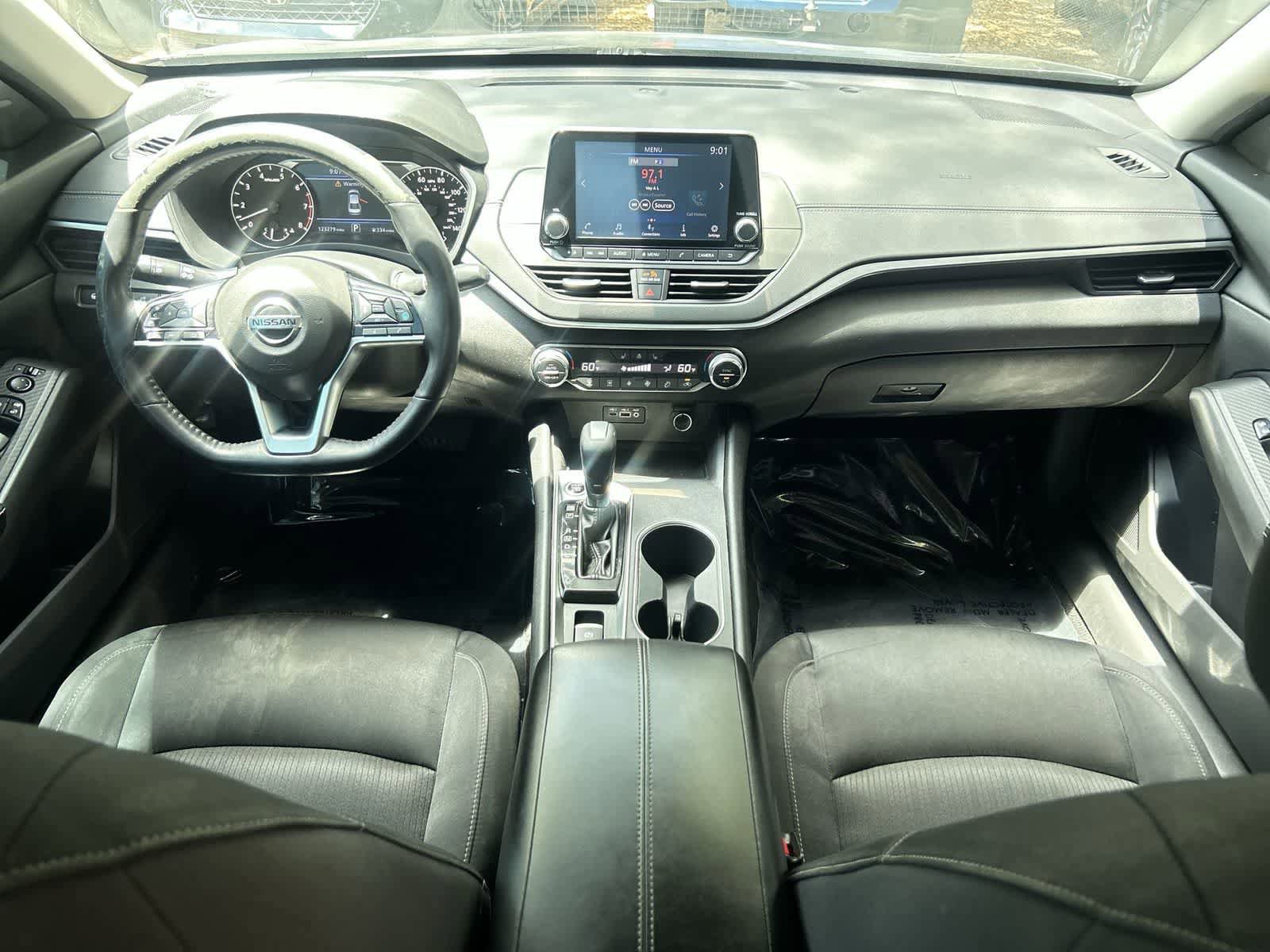 Used 2019 Nissan Altima 2.5 SV FWD image 15