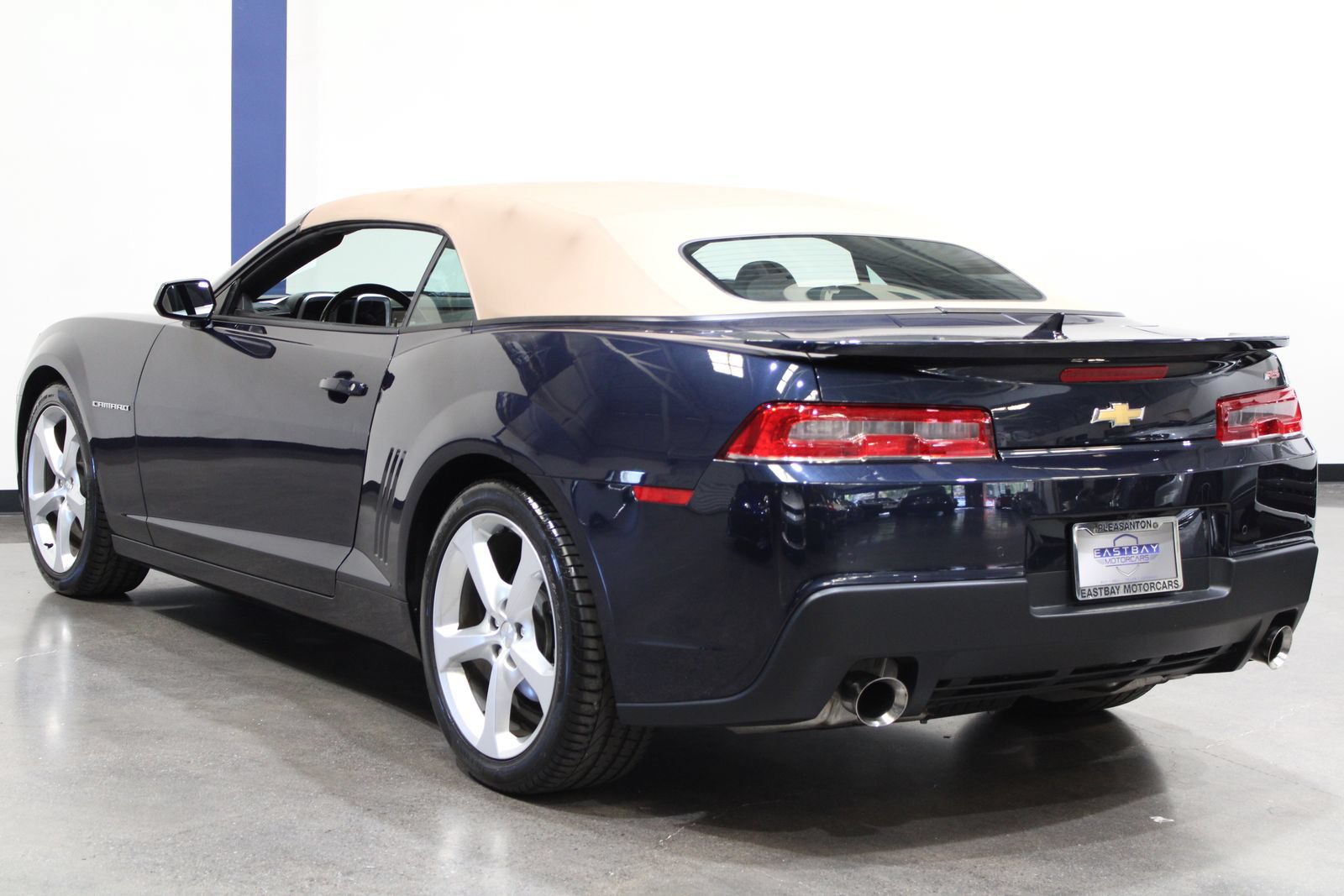 Used 2015 Chevrolet Camaro LT w/ RS Package RWD image 9