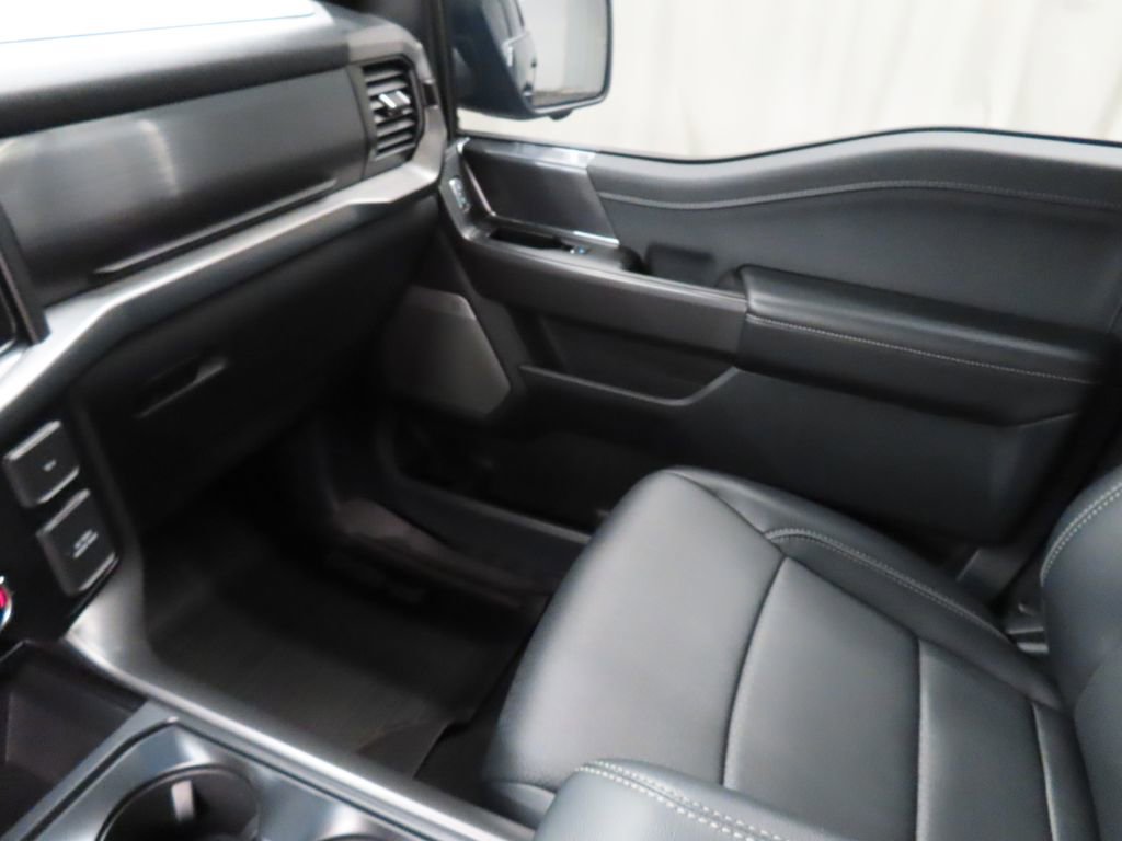 Used 2025 Ford F150 Lariat w/ Equipment Group 501A Mid image 33