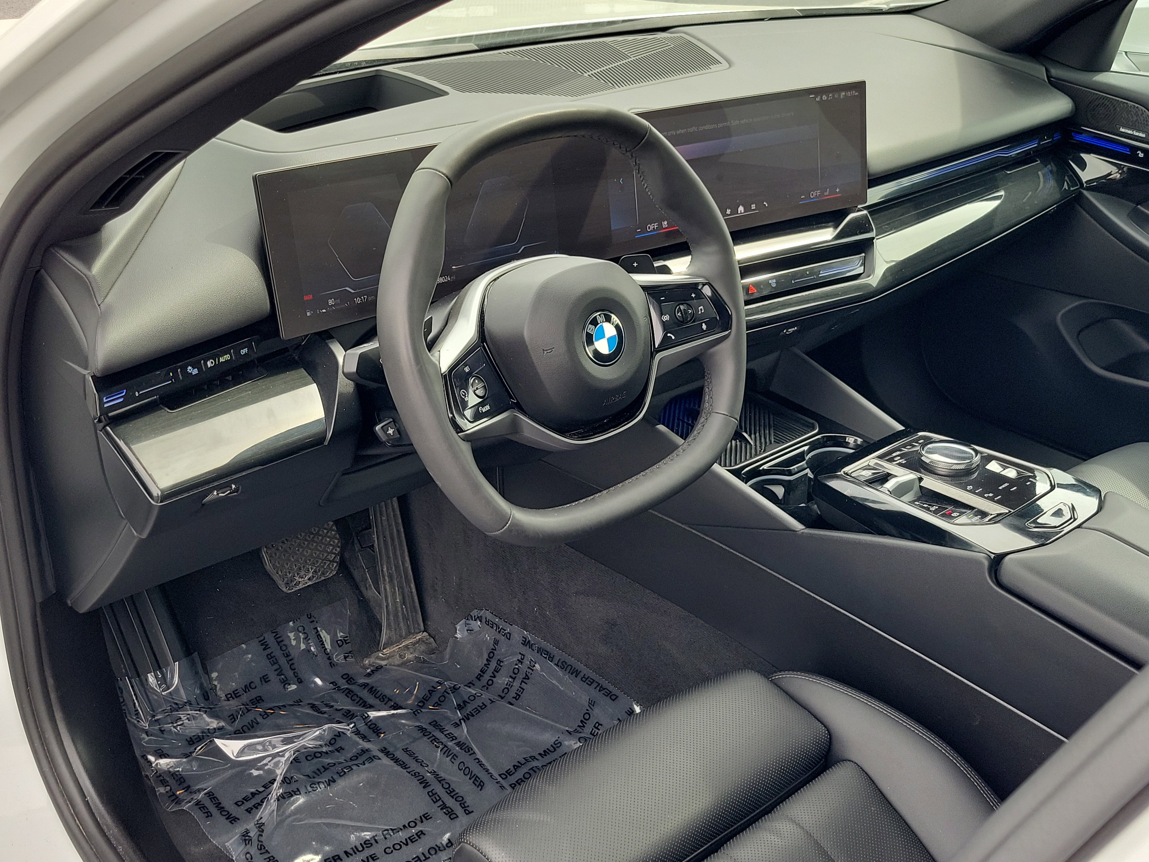 Used 2024 BMW 530i xDrive AWD/4WD image 16