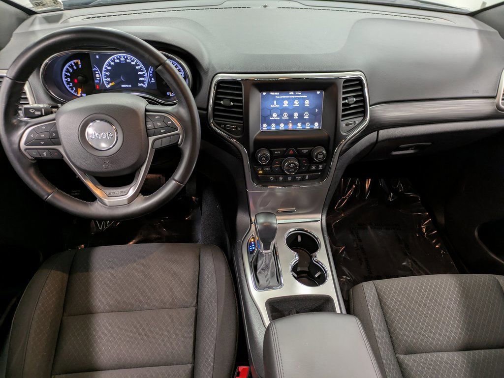 Used 2021 Jeep Grand Cherokee Laredo image 15