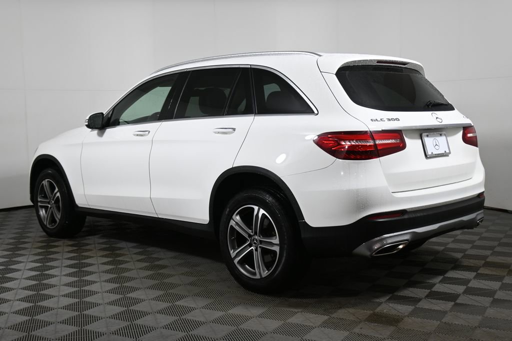 Used 2019 Mercedes-Benz GLC 300 4MATIC image 5