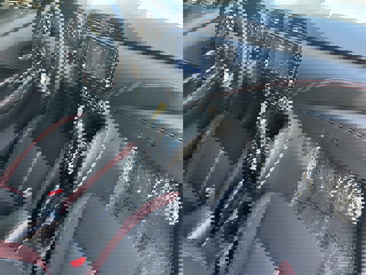 Certified 2023 Nissan Versa SR w/ Trunk Package image 9