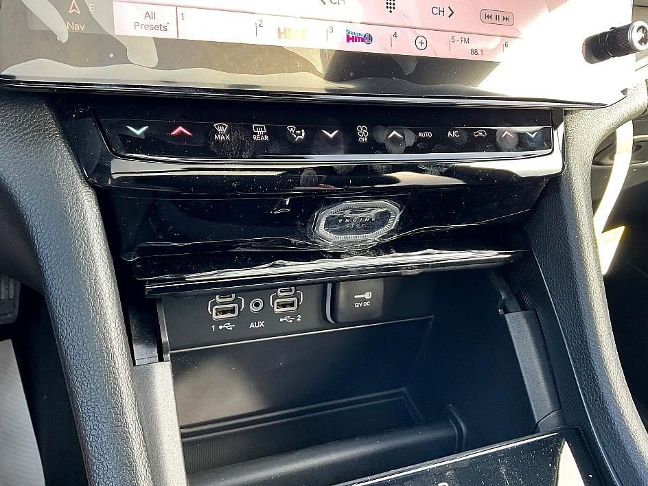 New 2026 Jeep Grand Cherokee Limited w/ Limited Altitude Package image 21