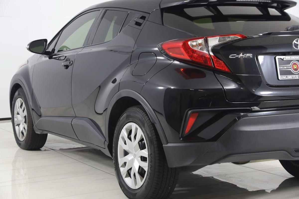 Used 2021 Toyota C-HR LE FWD image 20