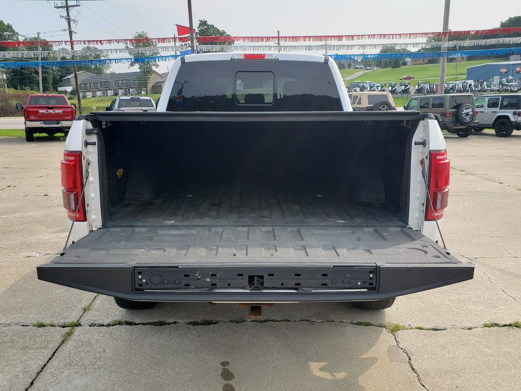 Used 2016 Ford F150 Lariat w/ Equipment Group 502A Luxury AWD/4WD image 9