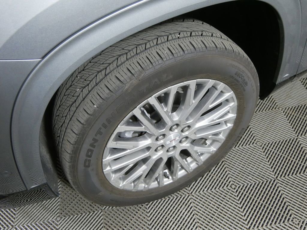 Used 2024 GMC Acadia Denali w/ Super Cruise Package image 10