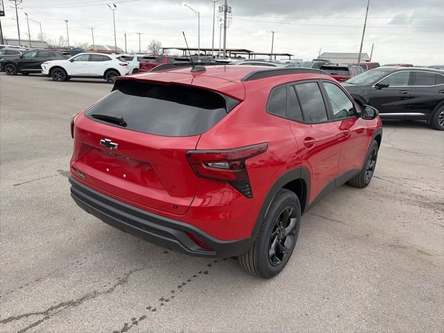 New 2026 Chevrolet Trax LT w/ Midnight Edition image 6