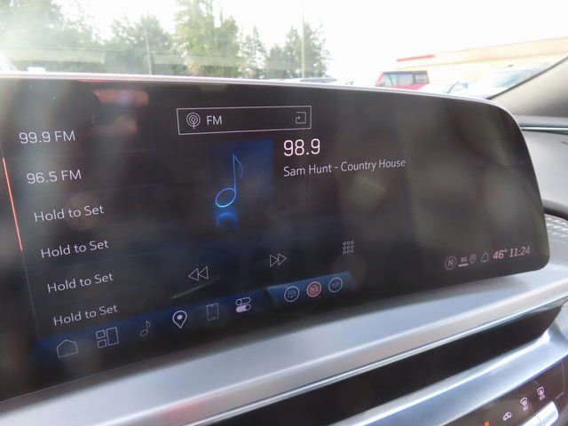 Used 2024 Cadillac Lyriq Luxury image 25