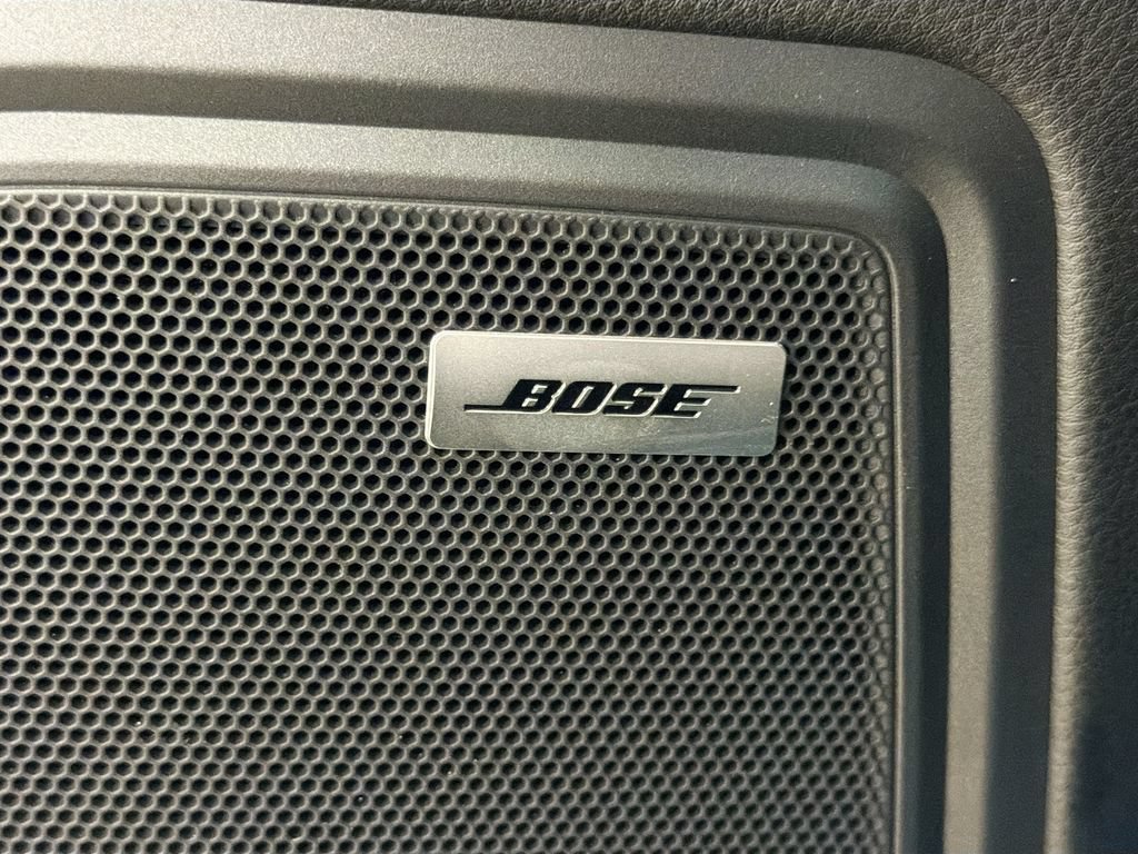 Certified 2022 Porsche Macan S AWD/4WD image 20