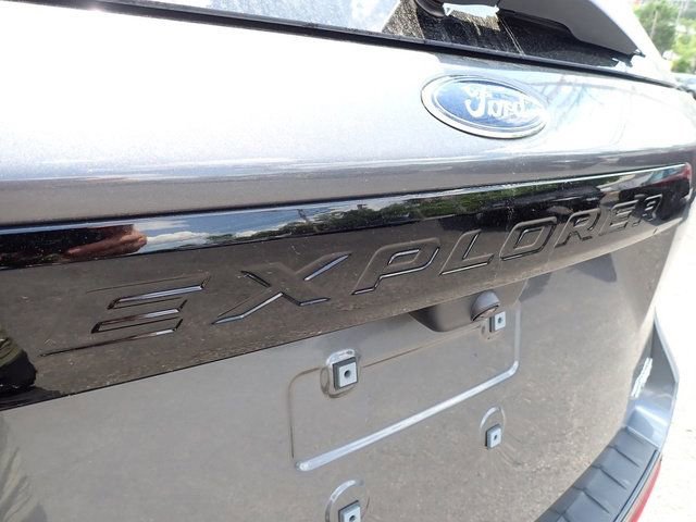 Used 2024 Ford Explorer ST-Line w/ Class IV Trailer Tow Package AWD/4WD image 5