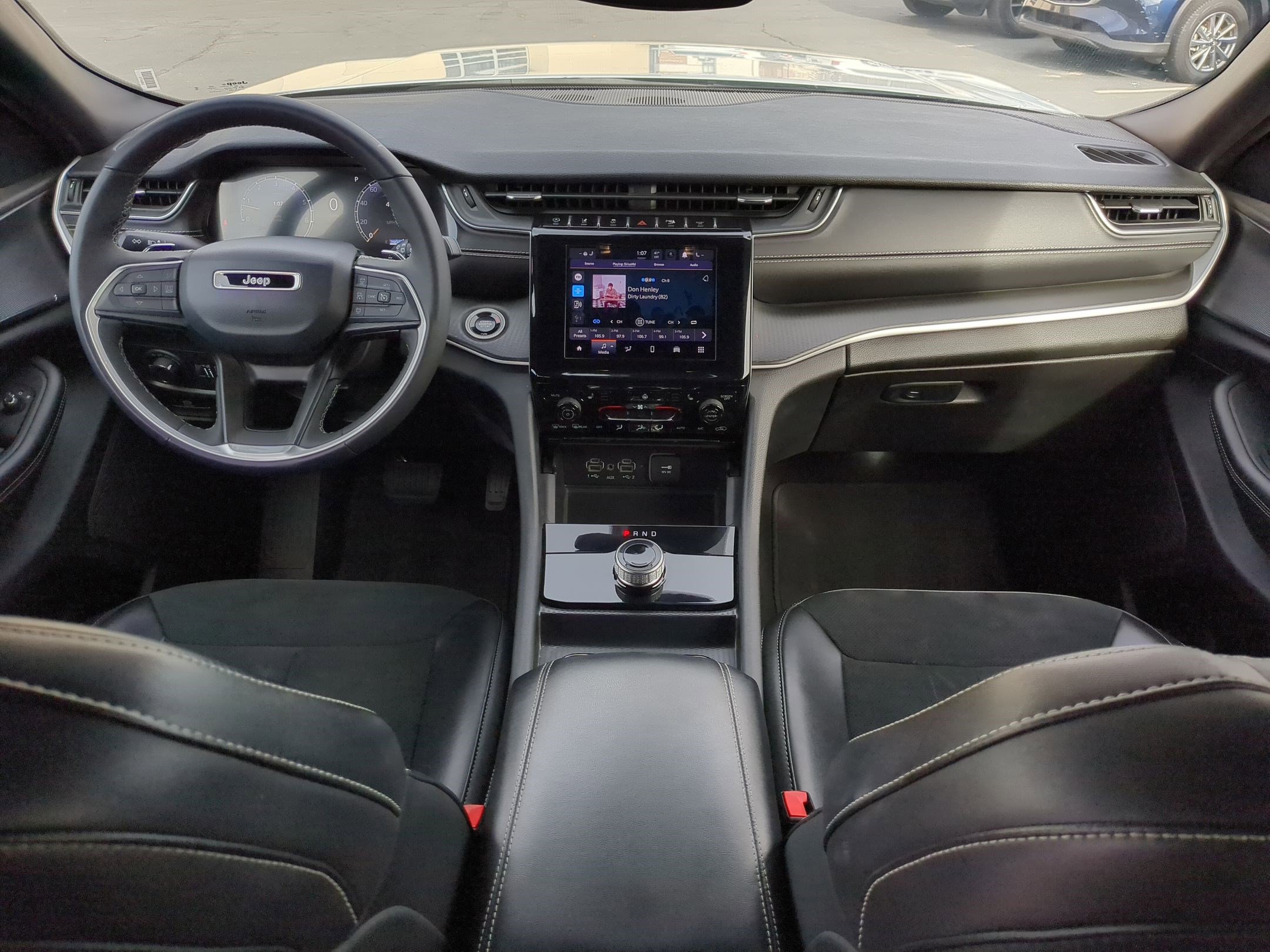 Used 2024 Jeep Grand Cherokee Altitude image 25