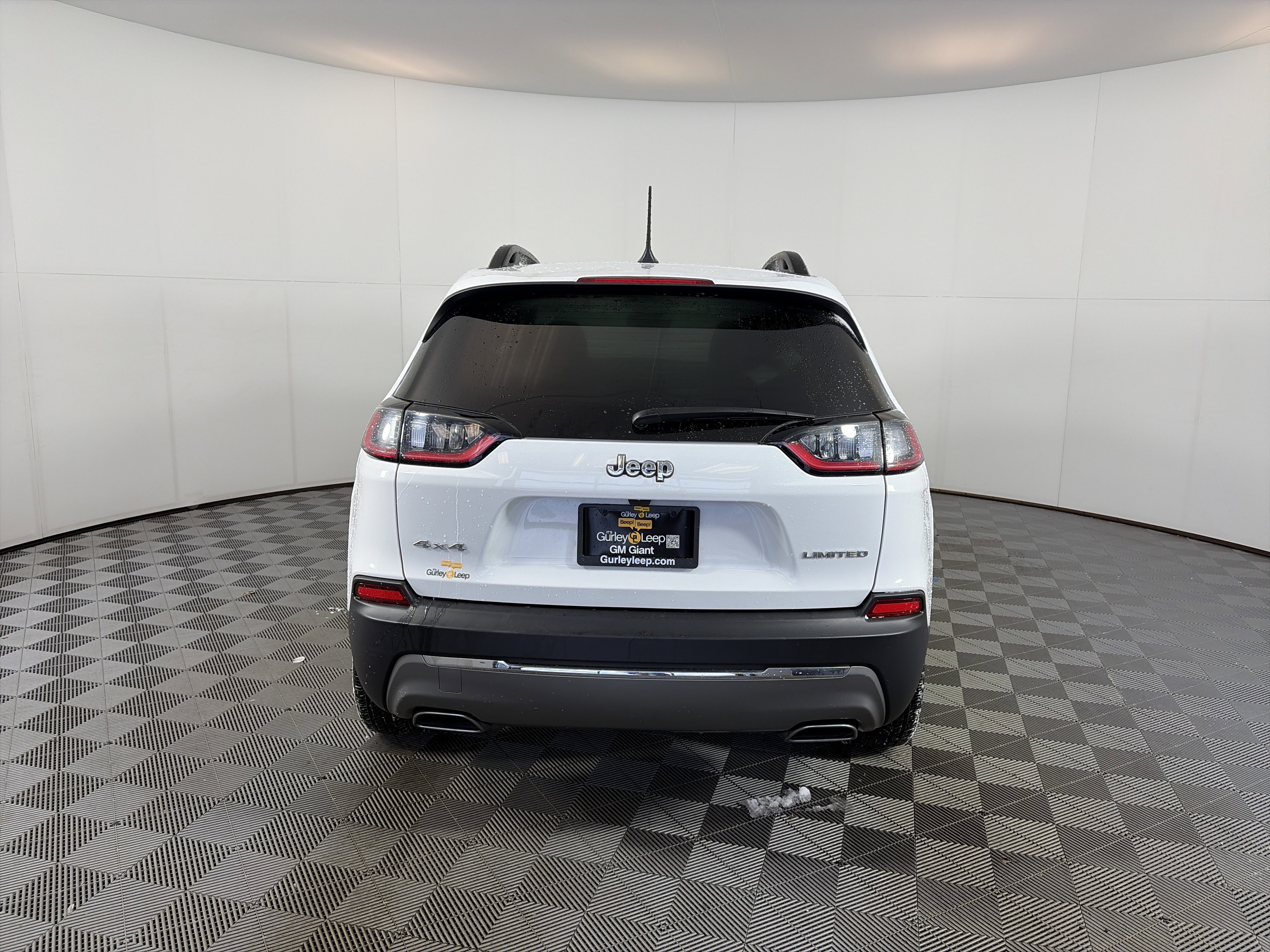 Used 2022 Jeep Cherokee Limited image 9