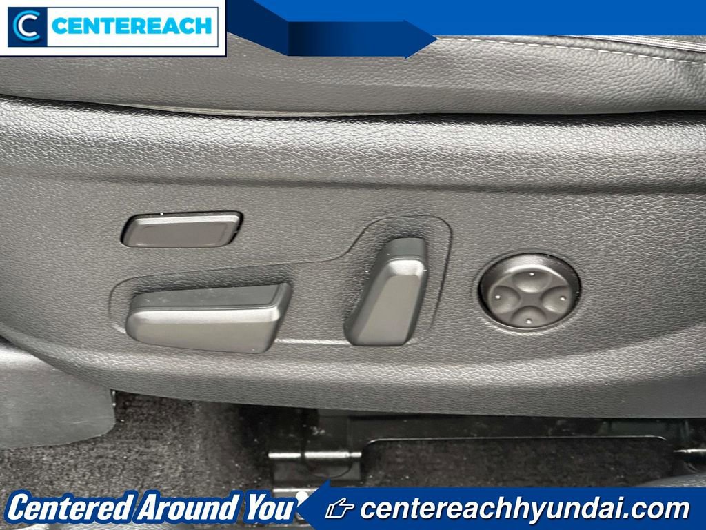 Used 2021 Hyundai Santa Fe Limited image 16