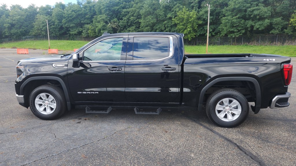 Used 2024 GMC Sierra 1500 SLE AWD/4WD image 7