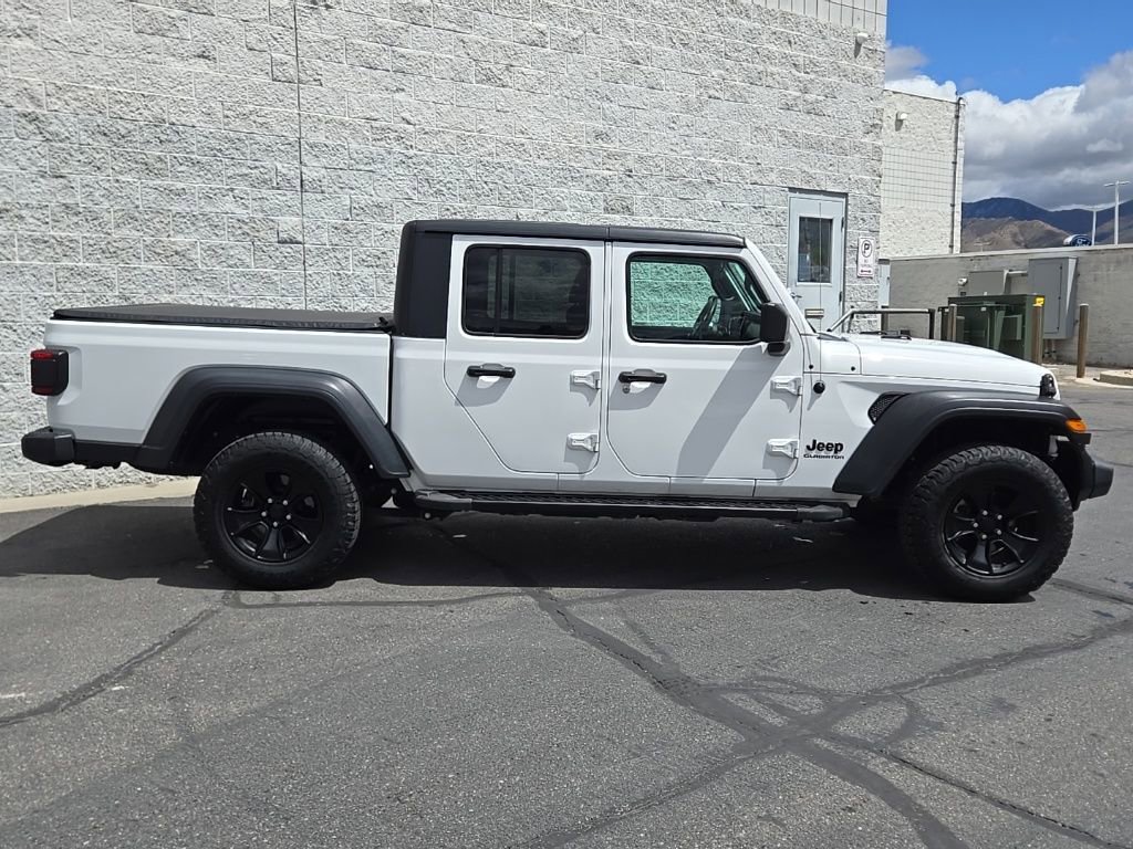 Used 2020 Jeep Gladiator Sport w/ Quick Order Package 24S AWD/4WD image 2