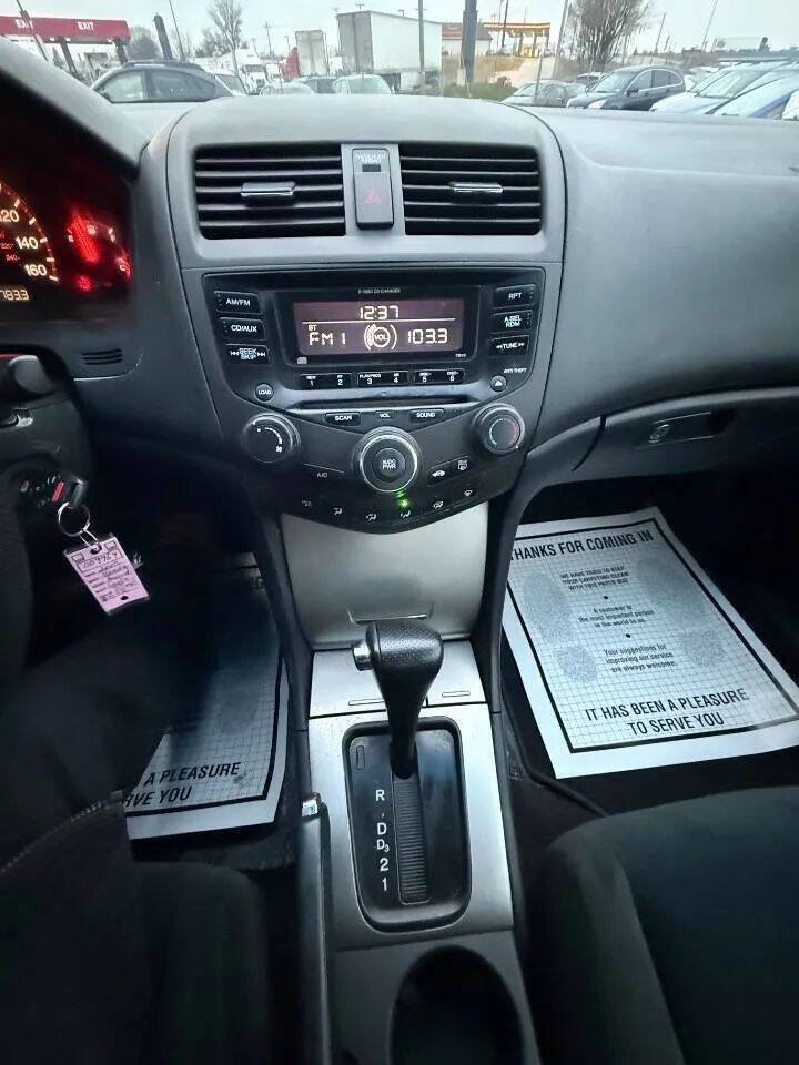 Used 2005 Honda Accord EX image 14