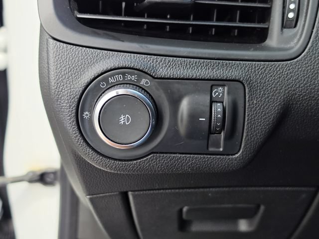 Used 2020 Buick Envision Essence w/ LPO, Active Package FWD image 31