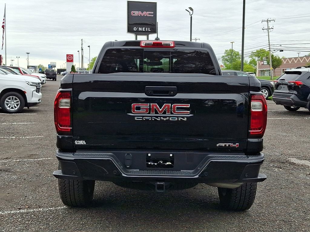 Certified 2024 GMC Canyon AT4 w/ AT4 Premium Package AWD/4WD image 5