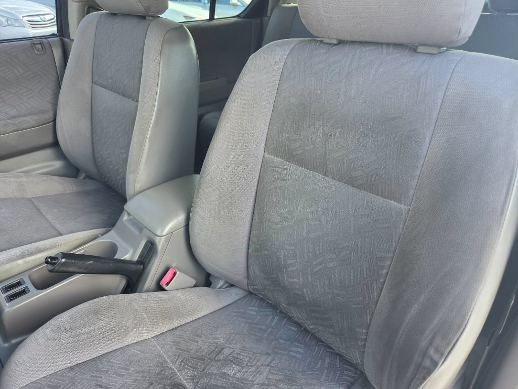 Used 2003 Isuzu Rodeo S RWD image 22