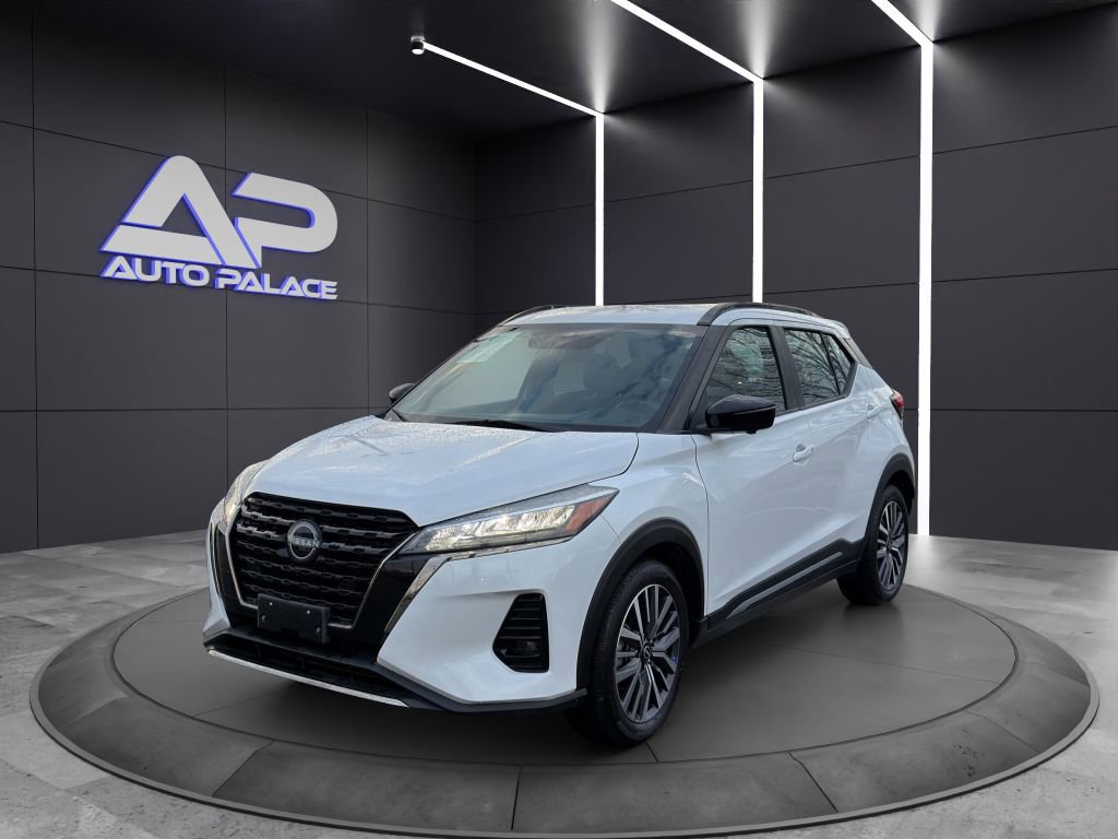 Used 2024 Nissan Kicks SR