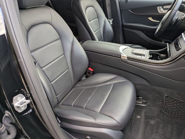 Used 2020 Mercedes-Benz GLC 300 image 18