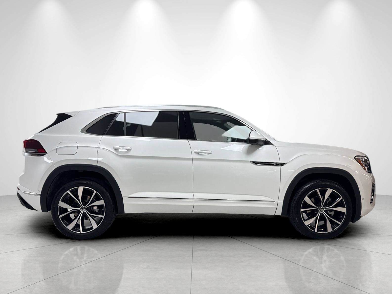 New 2026 Volkswagen Atlas Cross Sport SEL Premium R-Line AWD/4WD image 6