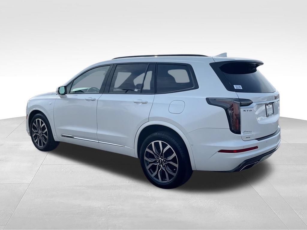 Used 2021 Cadillac XT6 Sport w/ Platinum Package AWD/4WD image 6