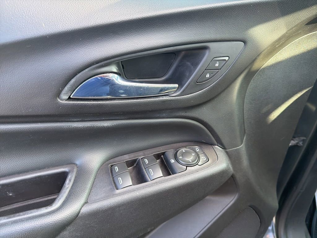 Used 2018 Chevrolet Equinox LT w/ Sun & Infotainment Package image 28