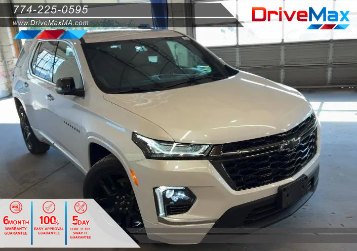 Used 2022 Chevrolet Traverse Premier w/ LPO, Blackout Package image 1