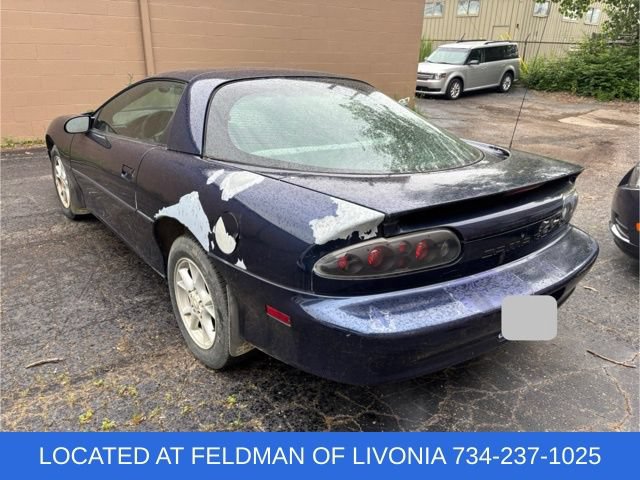 Used 2001 Chevrolet Camaro LT w/ Preferred Equipment Group 1 RWD image 2