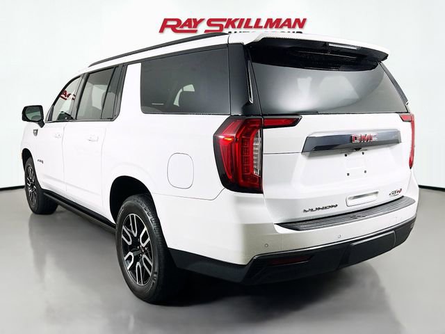 Used 2023 GMC Yukon XL AT4 w/ Technology Package AWD/4WD image 5