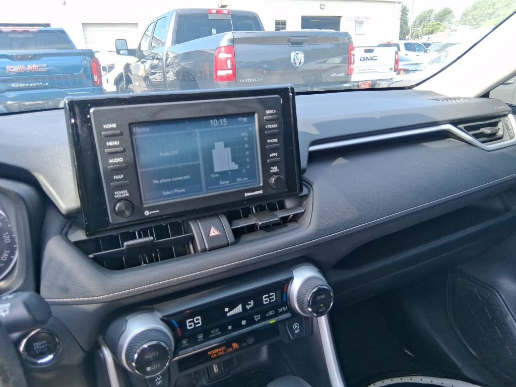 Used 2021 Toyota RAV4 XLE w/ Convenience Package AWD/4WD image 12
