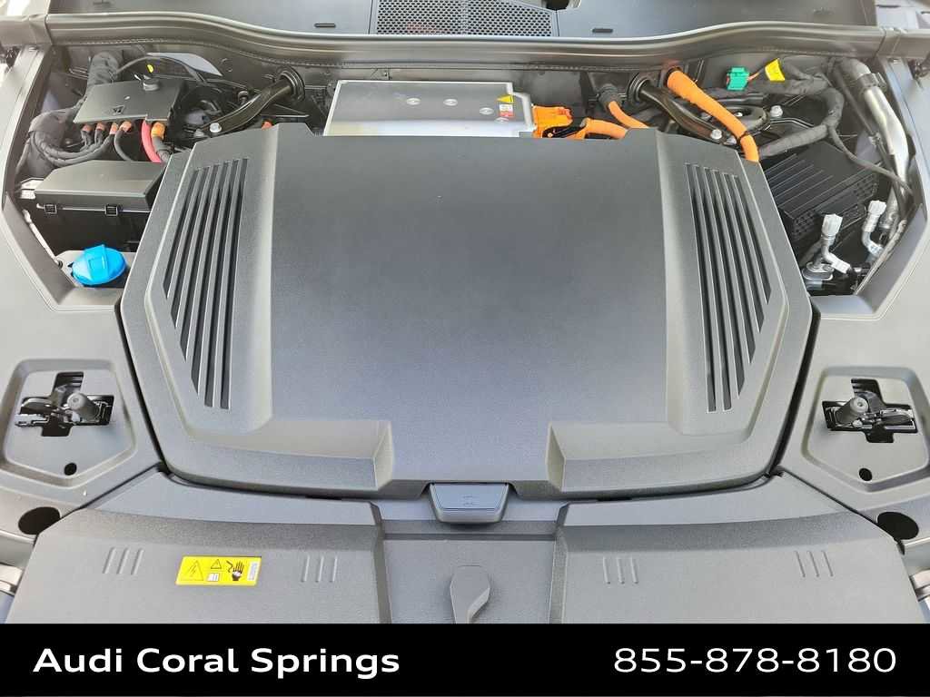 Certified 2023 Audi e-tron Premium Plus w/ Premium Plus Package image 17