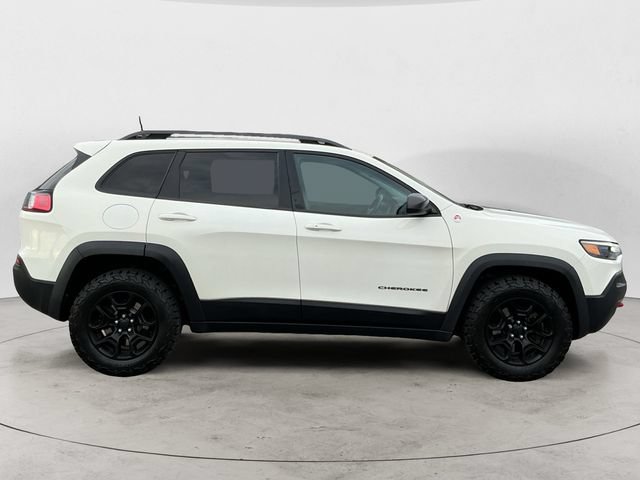 Used 2019 Jeep Cherokee Trailhawk w/ Comfort & Convenience Group AWD/4WD image 4