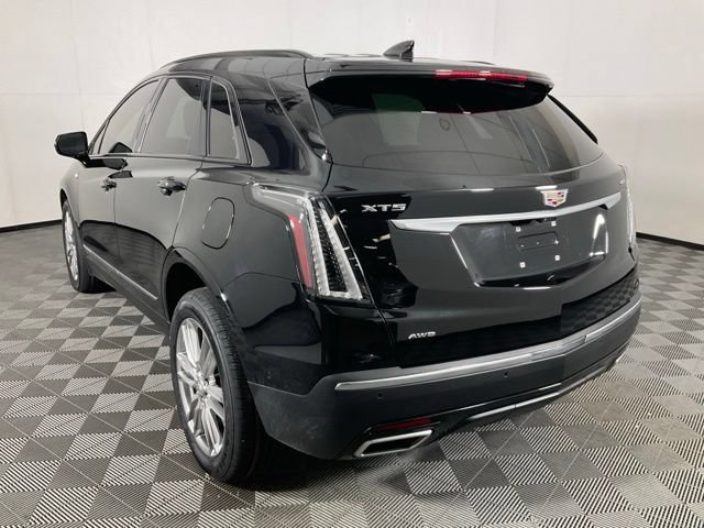 Used 2023 Cadillac XT5 Sportv w/ Technology Package AWD/4WD image 4