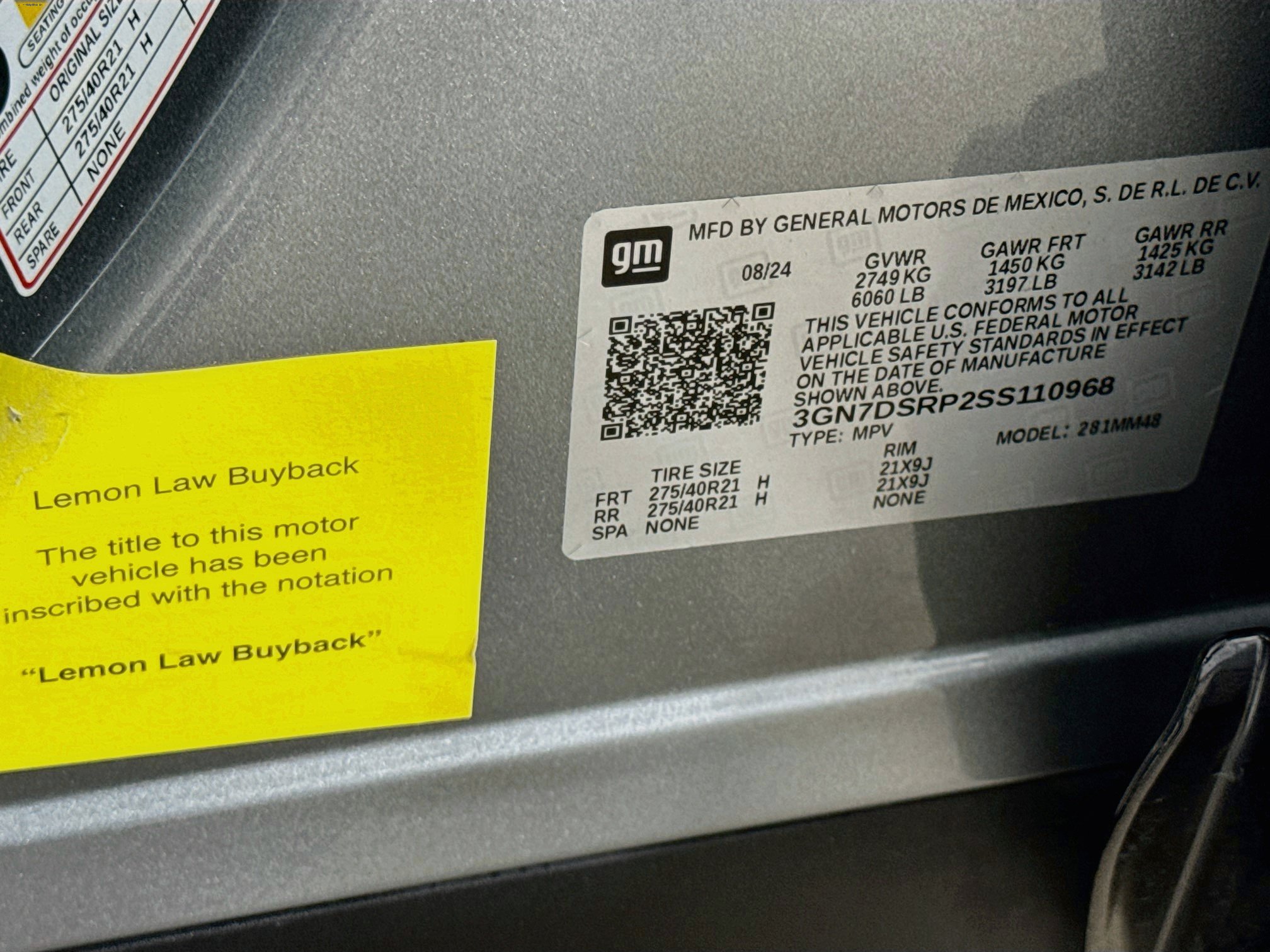 Used 2025 Chevrolet Equinox EV RS w/ Convenience Package II FWD image 35