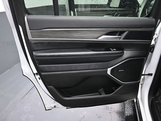 Used 2024 Jeep Wagoneer Series II image 39