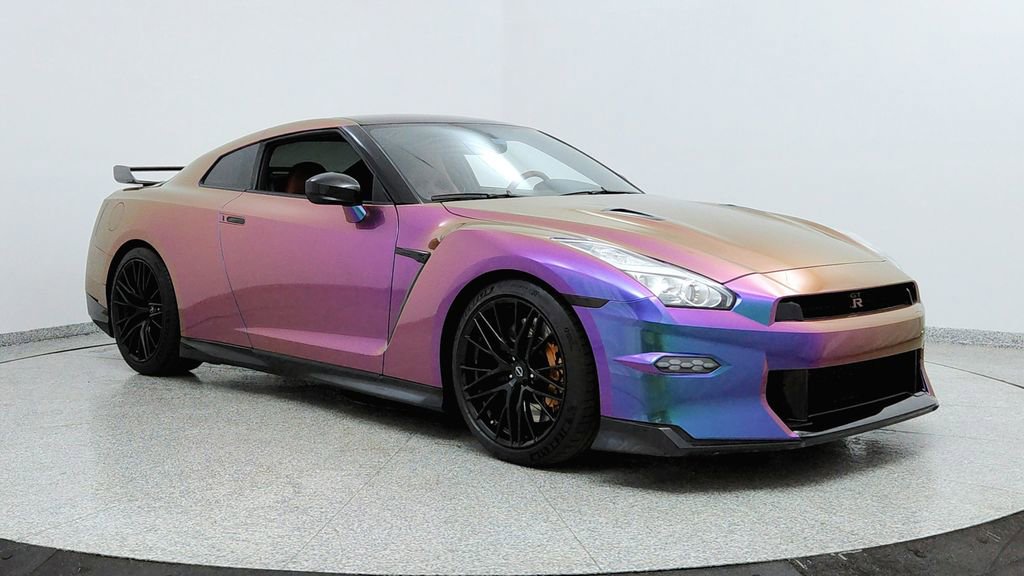 Used 2024 Nissan GT-R Premium w/ Premium Interior Package image 7