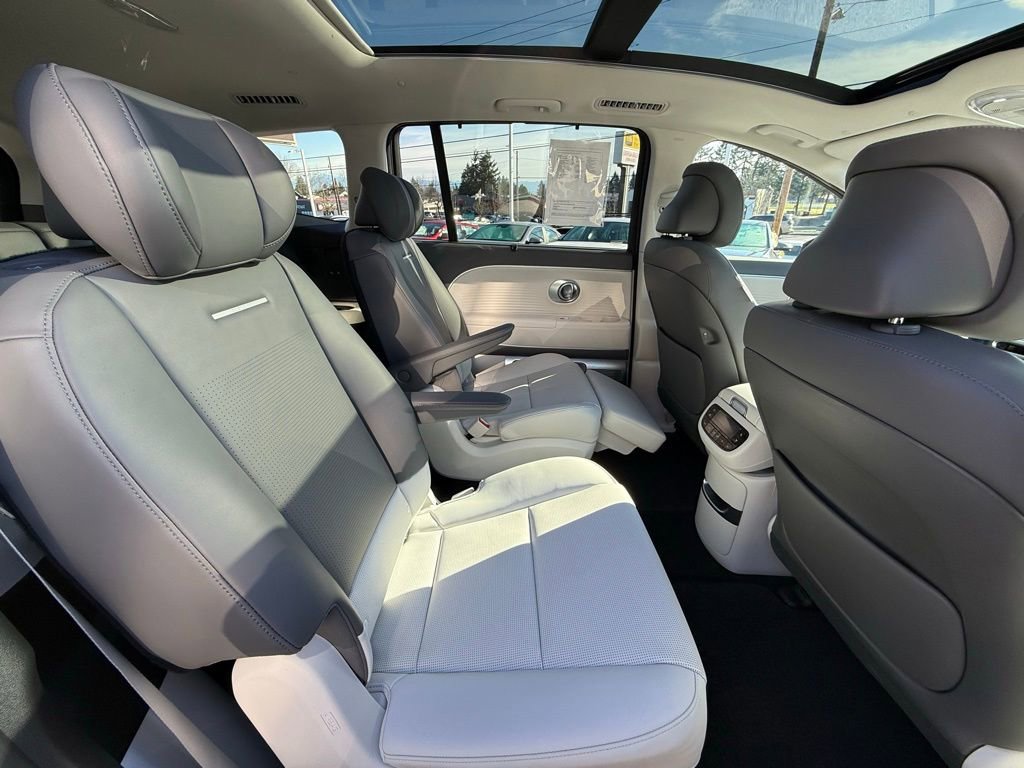 Certified 2026 Hyundai Ioniq 9 Limited w/ Tow & Go Package image 21