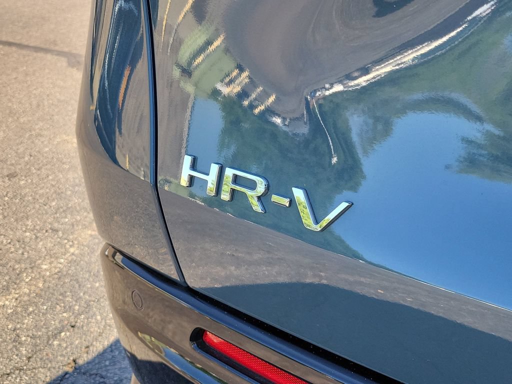 Used 2025 Honda HR-V EX-L image 8