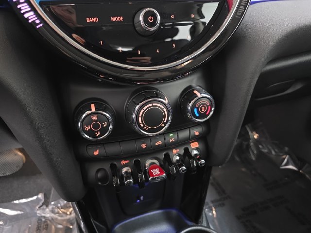 Certified 2024 MINI Cooper S FWD image 21