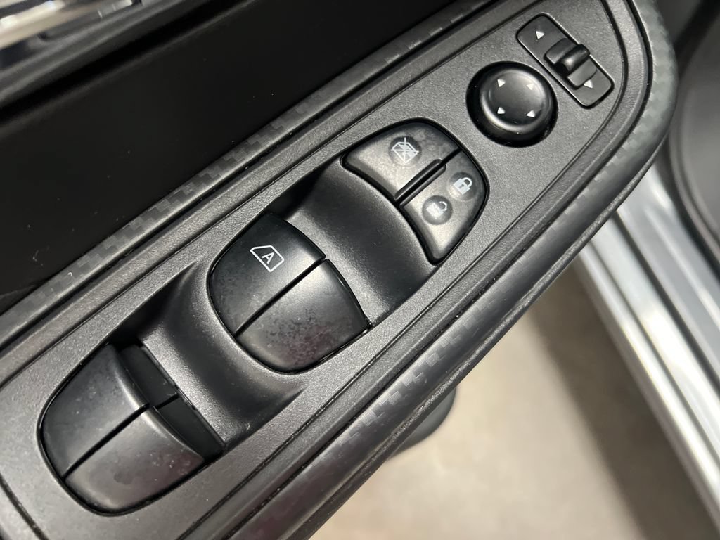 Used 2024 Nissan Versa SV FWD image 14