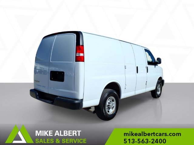 Used 2021 Chevrolet Express 2500 w/ Driver Convenience Package RWD image 7