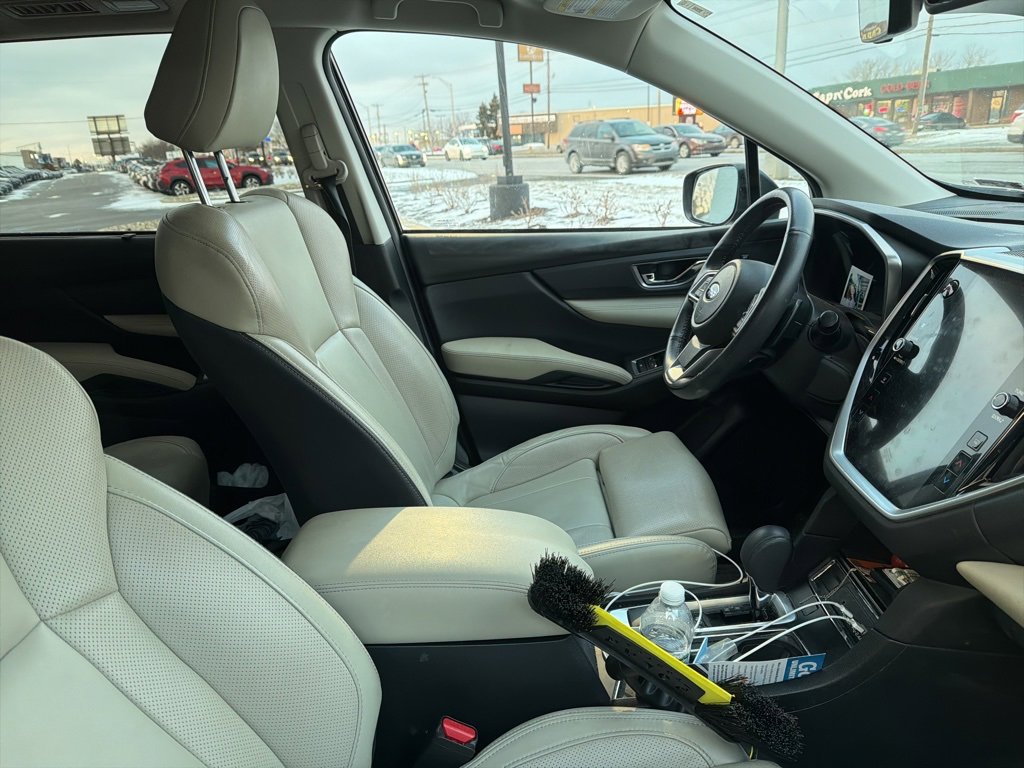 Used 2023 Subaru Ascent Limited image 9