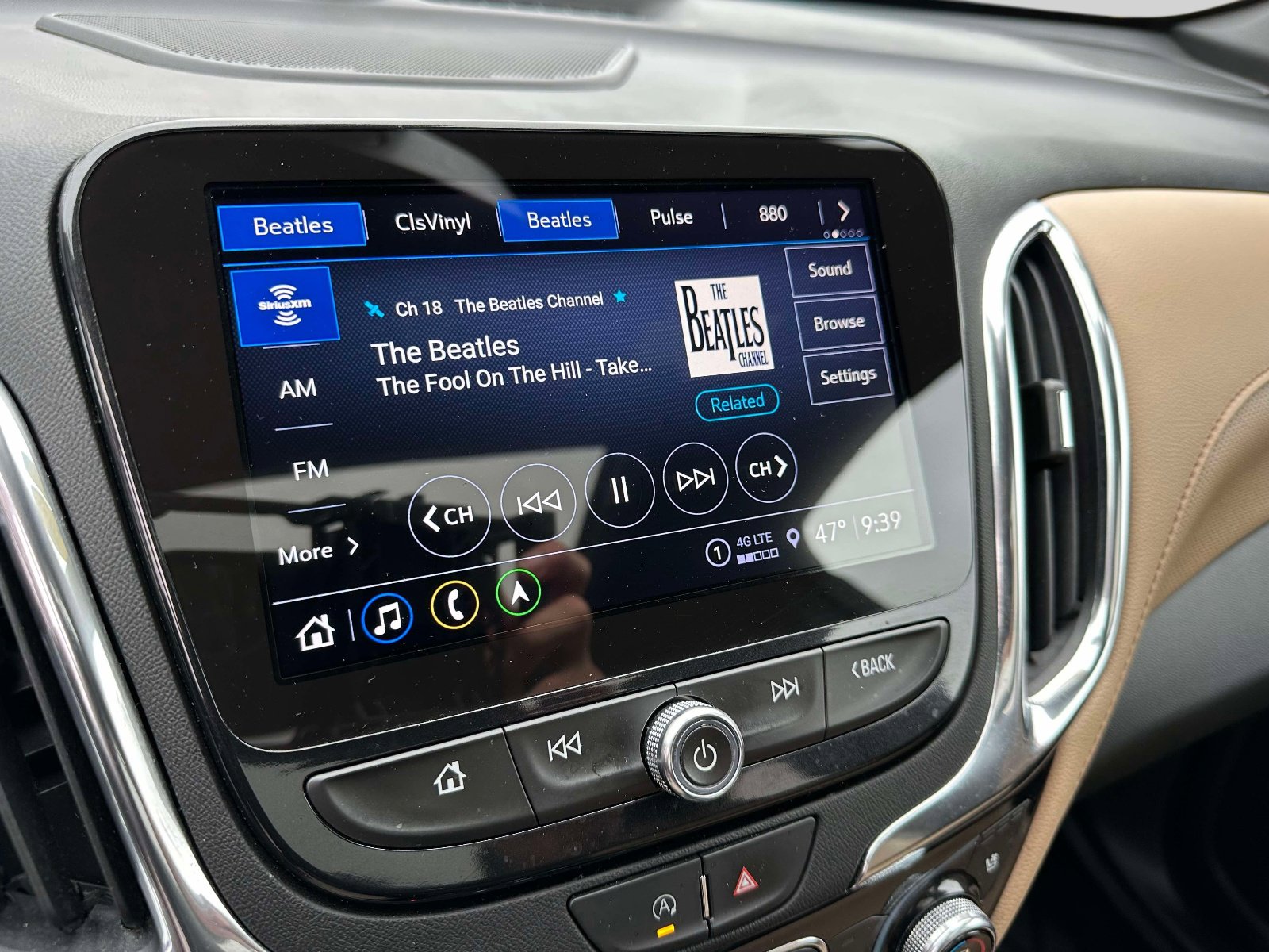 Used 2022 Chevrolet Equinox Premier image 29