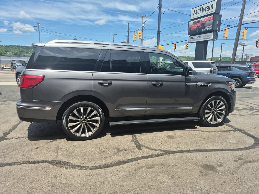 Used 2021 Lincoln Navigator Reserve AWD/4WD image 16